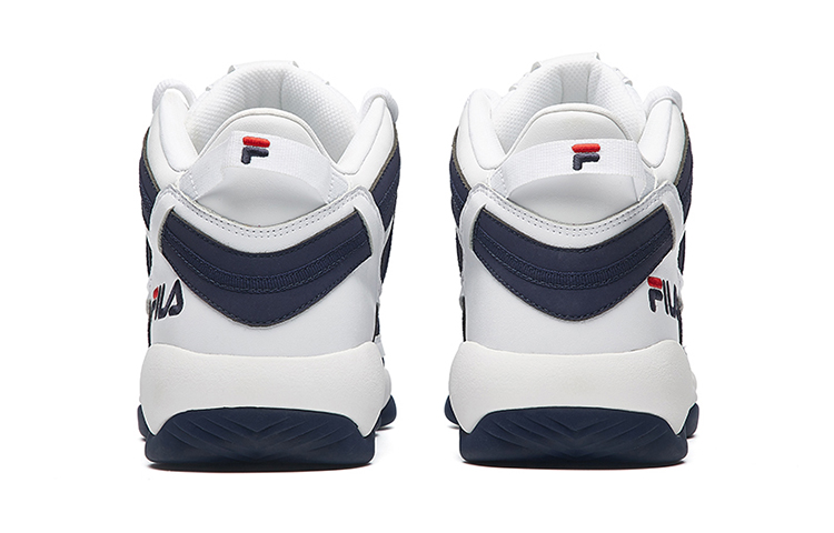 Shop FILA スパゲッティ VNTG ホワイト/ブルー F52M841203FWN F52M841203FWN