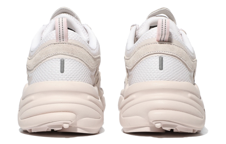 Shop FILA Tena City Low Top 'Putih' Sneakers 1RM01559D_650