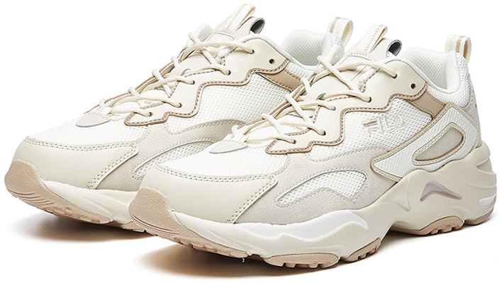 FILA Tracer Mesh Retro Kasut Tapak Tebal Kasual Beige F12M021116FAG Lookbook FILA Tracer Mesh Retro Kasut Tapak Tebal Kasual Beige F12M021116FAG