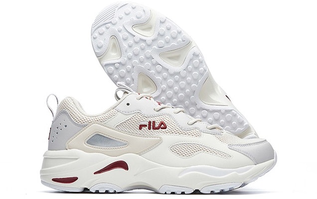 Sepatu Lari FILA Tracer Low Putih/Abu-abu/Merah F12M021111FSW Shop Sepatu Lari FILA Tracer Low Putih/Abu-abu/Merah F12M021111FSW