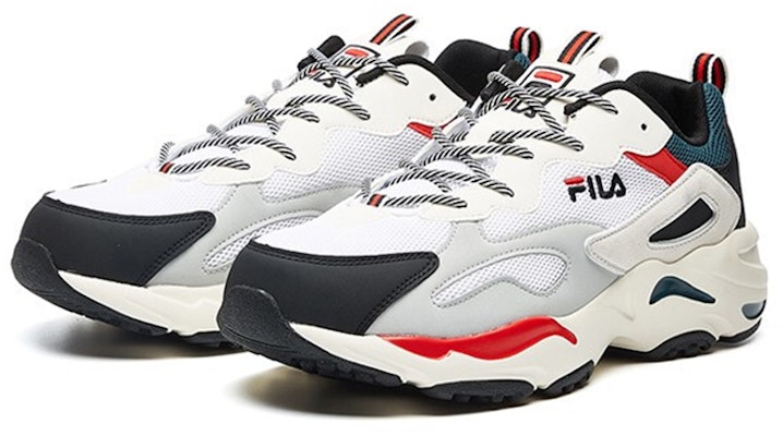 FILA Tracer 'Putih Merah Hijau' F12M021111FWG Lookbook FILA Tracer 'Putih Merah Hijau' F12M021111FWG