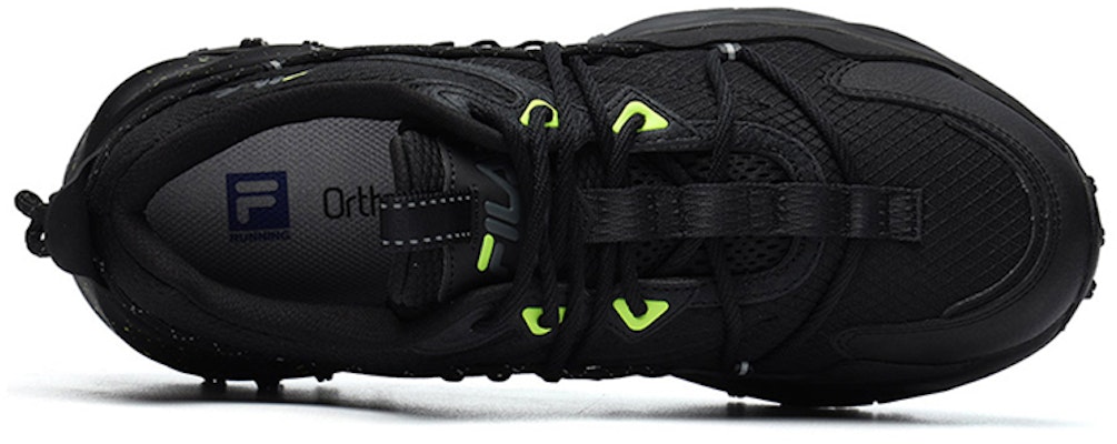 FILA户外跑鞋低帮款 A12M142208FBK Lookbook FILA户外跑鞋低帮款 A12M142208FBK