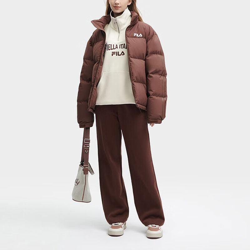 Sizing FILA Unisex Jaket Musim Sejuk Tahan Angin Logo - Coklat Hati Babi. F51U349901F-DK