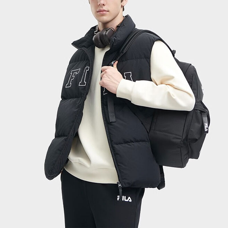 Details for FILA ユニセックス オーバーサイズ ブラック ダウンベスト ロゴプリント裏地付き F51U349903FBK