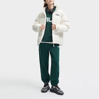 FILA Unisex Oversized Windproof White Down Jacket with Logo Print F51U349901A-IV Sizing FILA Unisex Oversized Windproof White Down Jacket with Logo Print F51U349901A-IV