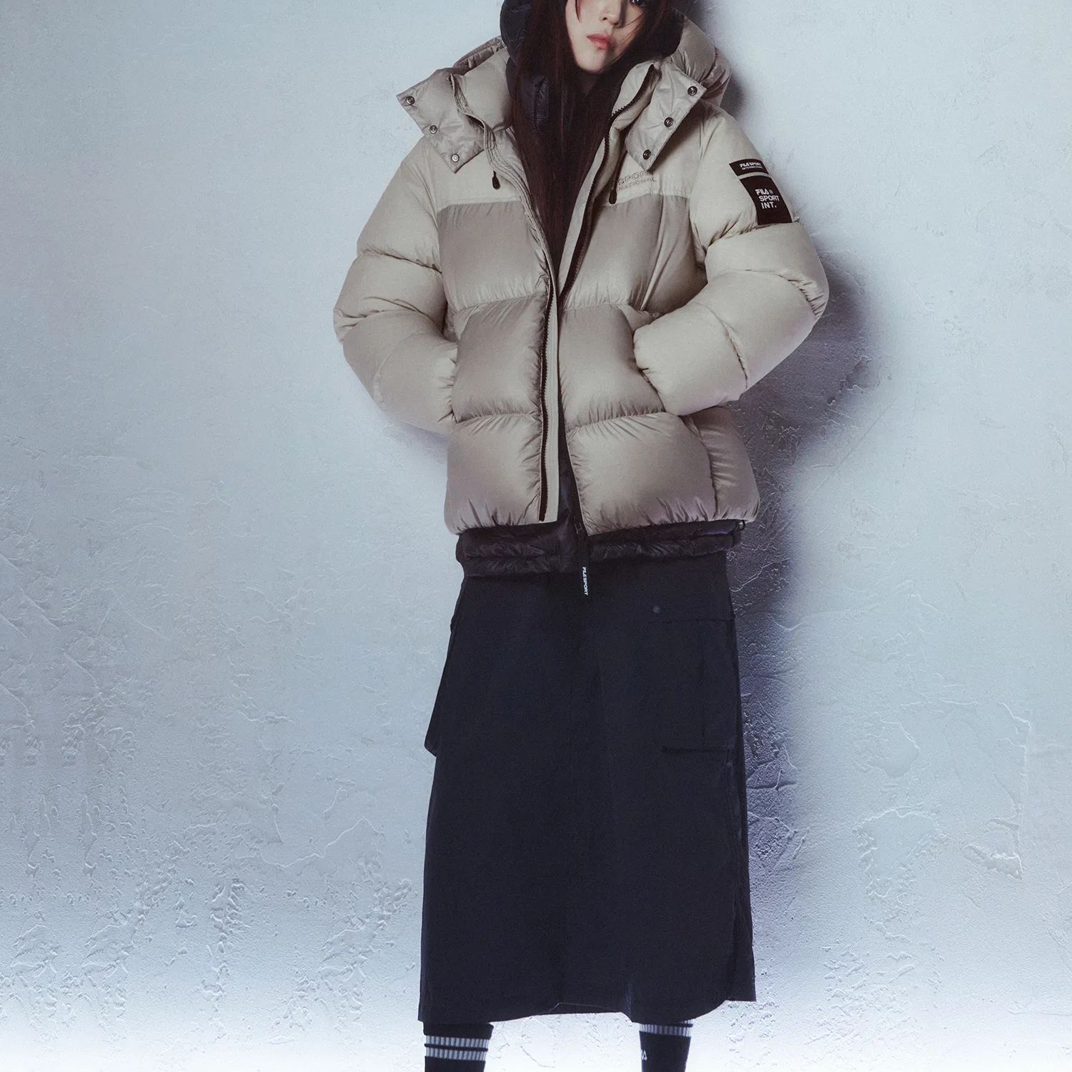 FILA Unisex Solid Color Detachable Hooded Down Jacket - Off White. FS2DJF4131X-GRE 圖 6