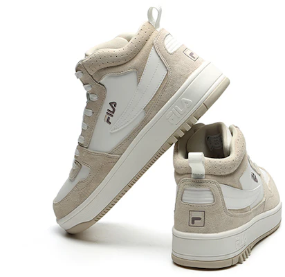 FILA斐乐 Ventuno 復古休閒 中幫 板鞋 男款 米色 Shop FILA斐乐 Ventuno 復古休閒 中幫 板鞋 男款 米色
