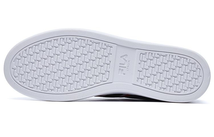 Purchase FILA斐樂 Vigor 休閒復古 低筒 滑板鞋 男款 黑