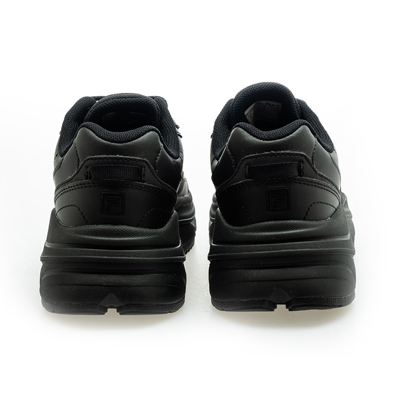 Lookbook 휠라 웨이비 데이 스니커즈 올블랙 FS261OD03X038-001