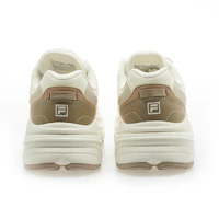 Lookbook FILA Wavy Day Sneakers Plain white mask FS261OD03X038-156