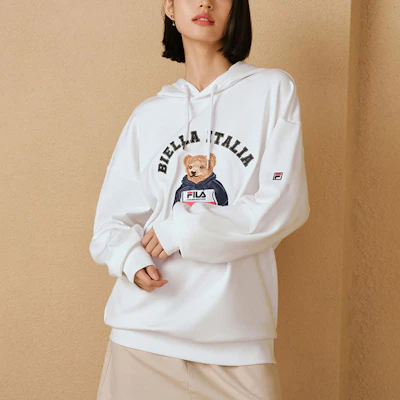 FILA 白色卡通熊圖案口袋休閒衛衣 F51M239299F-WT Shop FILA 白色卡通熊圖案口袋休閒衛衣 F51M239299F-WT
