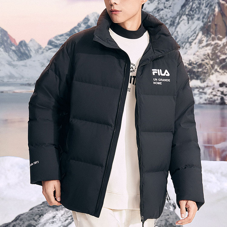 Shop FILA White Line Jaket Hoodie Down Unisex dengan Resleting dan Logo. F51U349902A-BK