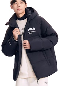 FILA White Line Jaket Hoodie Down Unisex dengan Resleting dan Logo. F51U349902A-BK Details for FILA White Line Jaket Hoodie Down Unisex dengan Resleting dan Logo. F51U349902A-BK