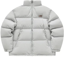 FILA x Beams Puffer Down Jacket Zip-Up Solid Mist Gray. T11M349904F-GY FILA x Beams Puffer Down Jacket Zip-Up Solid Mist Gray. T11M349904F-GY