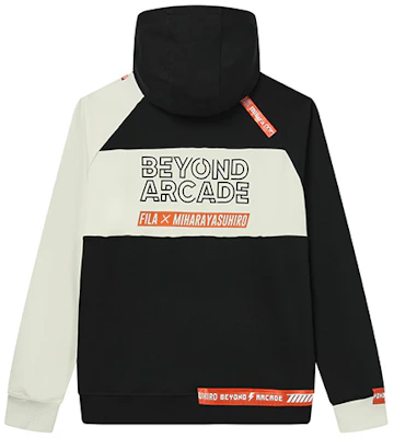 FILA x MIHARA YASUHIRO 字母印花拼色连帽衫 黑色 F11M233201F-BK Lookbook FILA x MIHARA YASUHIRO 字母印花拼色连帽衫 黑色 F11M233201F-BK