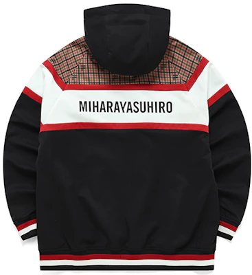 FILA x MIHARA YASUHIRO 男士黑色拼色印花连帽夹克外套 F11M213702F-BK Lookbook FILA x MIHARA YASUHIRO 男士黑色拼色印花连帽夹克外套 F11M213702F-BK