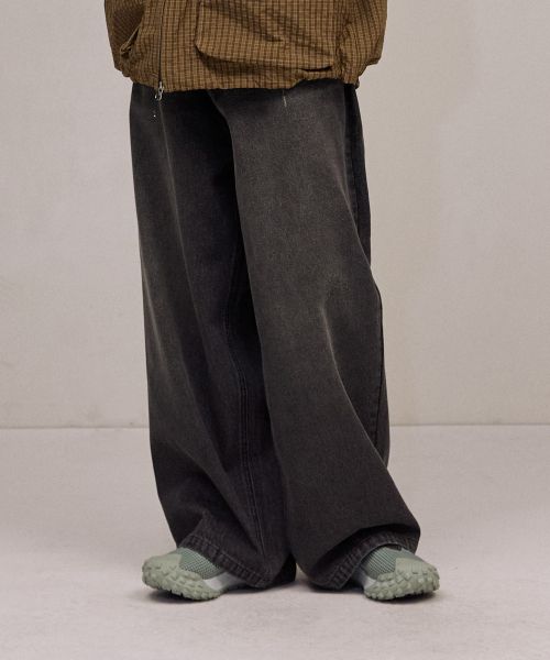 Purchase FILLUMINATE 做旧洗水牛仔裤 - 黑色 Damage Washed Denim Pants-bk