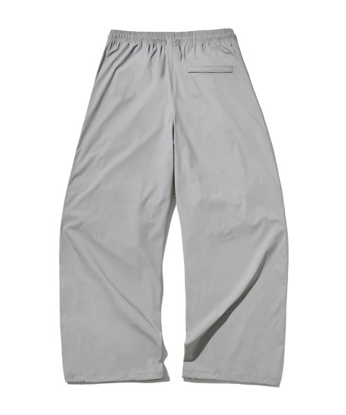 Lookbook FILLUMINATE Nylon Two Tuck Track Pants - Gray FBFCUPT001GR