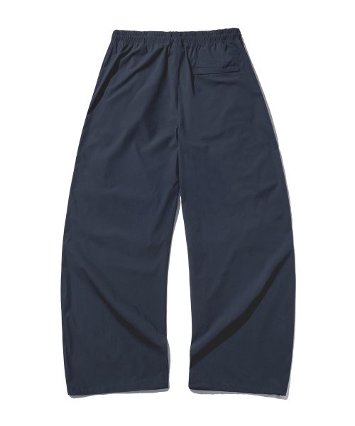 Lookbook FILLUMINATE Nylon Two Tuck Track Pants - Navy FBFCUPT001NY