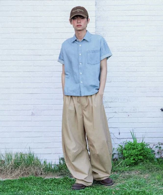 FILLUMINATE 一褶弧形亚麻裤 - 米色 FBFUUPT001BE Shop FILLUMINATE 一褶弧形亚麻裤 - 米色 FBFUUPT001BE