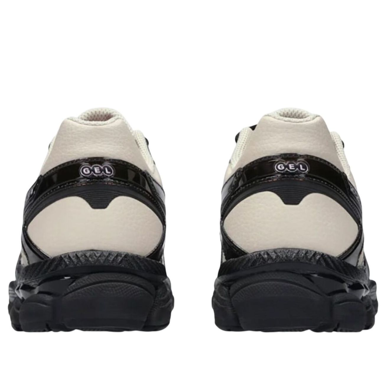 Shop Finesse x ASICS Gel Cumulus 16 ''Desert Rose'' 1203B003-200