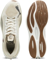 퍼스트 마일 x 푸마 벨로시티 니트로3 '베이퍼 그레이 퍼티' 379574-01 Shop 퍼스트 마일 x 푸마 벨로시티 니트로3 '베이퍼 그레이 퍼티' 379574-01