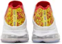 Sizing Flintstone x Nike LeBron 19 Low EP 'Magic Fruity Pebbles' en Español. DQ8343-100