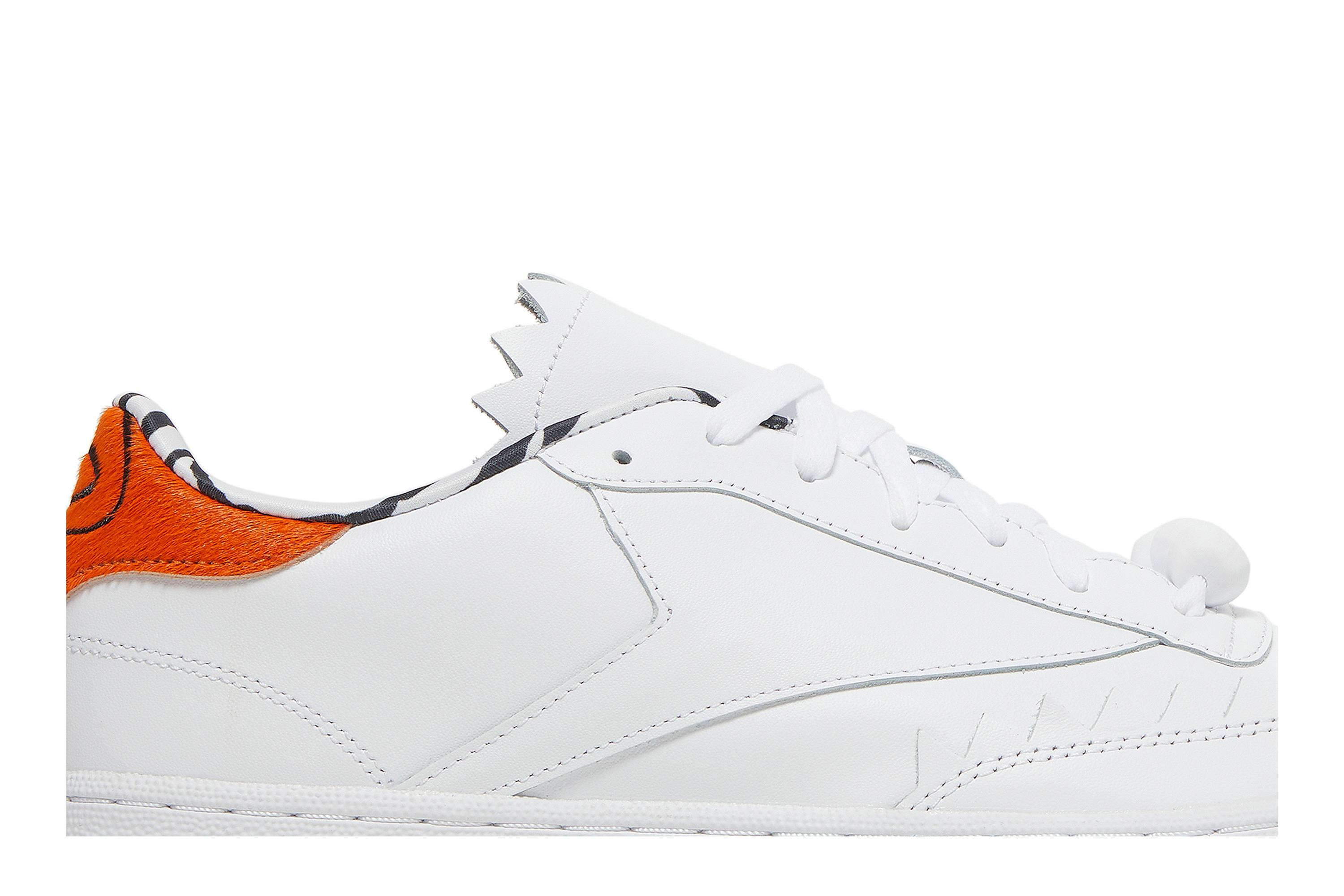 Order Flintstones Bertemu Jetsons x Reebok Club C 'Wilma' GX3972