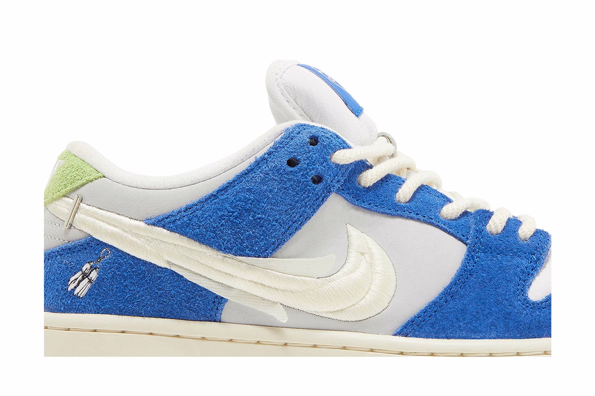 Fly Streetwear x Nike SB Dunk Low DQ5130-400