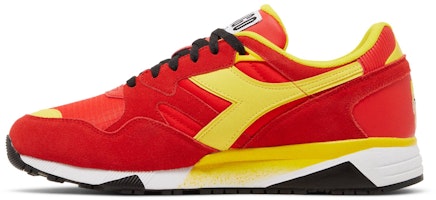 Foot Locker 與 Diadora N9002 '洛基系列45週年紀念 - 伊凡·德拉戈' 501-178831-C6852 Lookbook Foot Locker 與 Diadora N9002 '洛基系列45週年紀念 - 伊凡·德拉戈' 501-178831-C6852