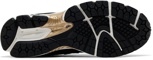 Foot Locker x New Balance 2002R "50周年纪念" M2002RFX Shop Foot Locker x New Balance 2002R "50周年纪念" M2002RFX