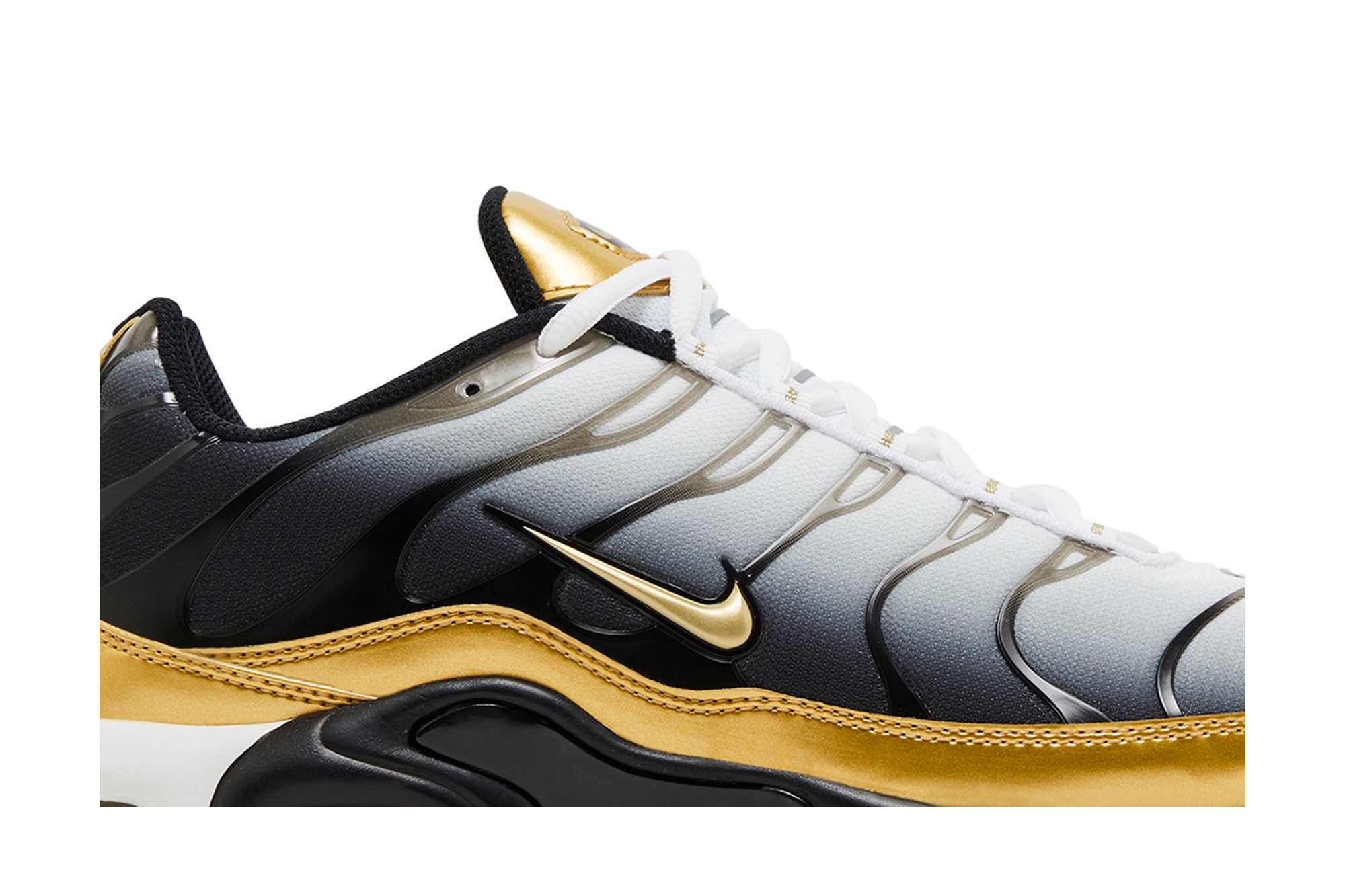 Lookbook Foot Locker x Nike Air Max Plus Premium ''50e Anniversaire'' HM0352-100