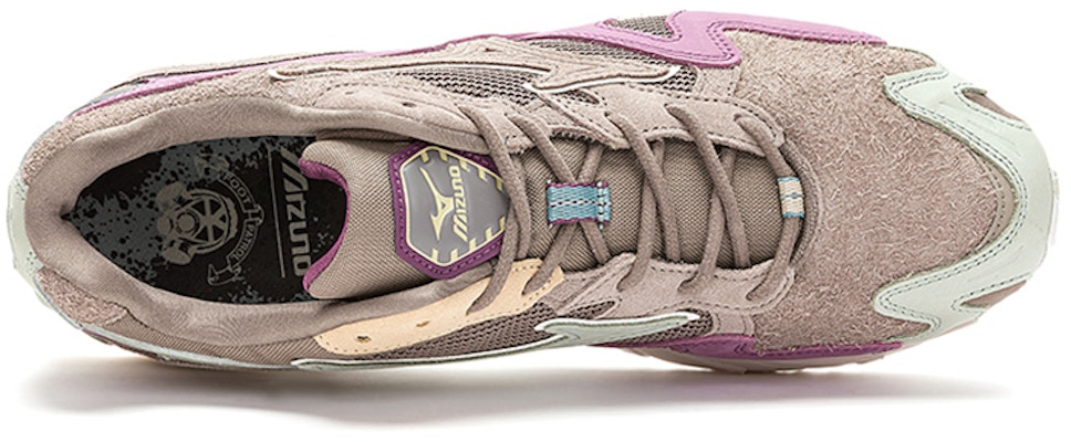 Footpatrol x Mizuno Wave Rider 10 'Grey Rust' D1GD222201 Lookbook Footpatrol x Mizuno Wave Rider 10 'Grey Rust' D1GD222201