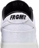 Fragment Design x CLOT x Nike Dunk Low 'Ulang Tahun Ke-20' FN0315-110 Sizing Fragment Design x CLOT x Nike Dunk Low 'Ulang Tahun Ke-20' FN0315-110