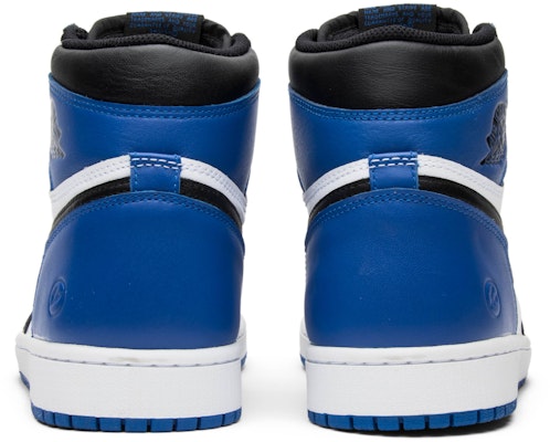 Fragment Design x Jordan x Air Jordan 1 Retro High OG 'Friends and Family' 716371-040 Details for Fragment Design x Jordan x Air Jordan 1 Retro High OG 'Friends and Family' 716371-040
