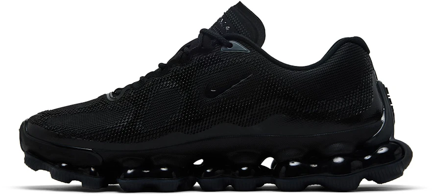 Fragment Design x Nike Air Liquid Max ''Hitam Anthracite'' IQ8601-001 Lookbook Fragment Design x Nike Air Liquid Max ''Hitam Anthracite'' IQ8601-001