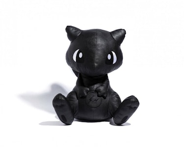 fragment x Pokémon 雷電計劃 暗影夢幻 絨毛玩偶 Buy fragment x Pokémon 雷電計劃 暗影夢幻 絨毛玩偶