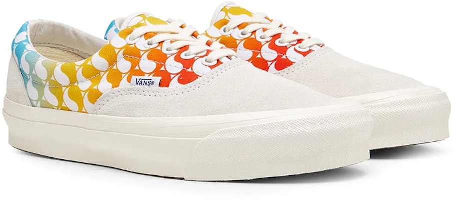自在 x Vans Era '阴阳棉花糖' VN0A4BVA0BG Lookbook 自在 x Vans Era '阴阳棉花糖' VN0A4BVA0BG