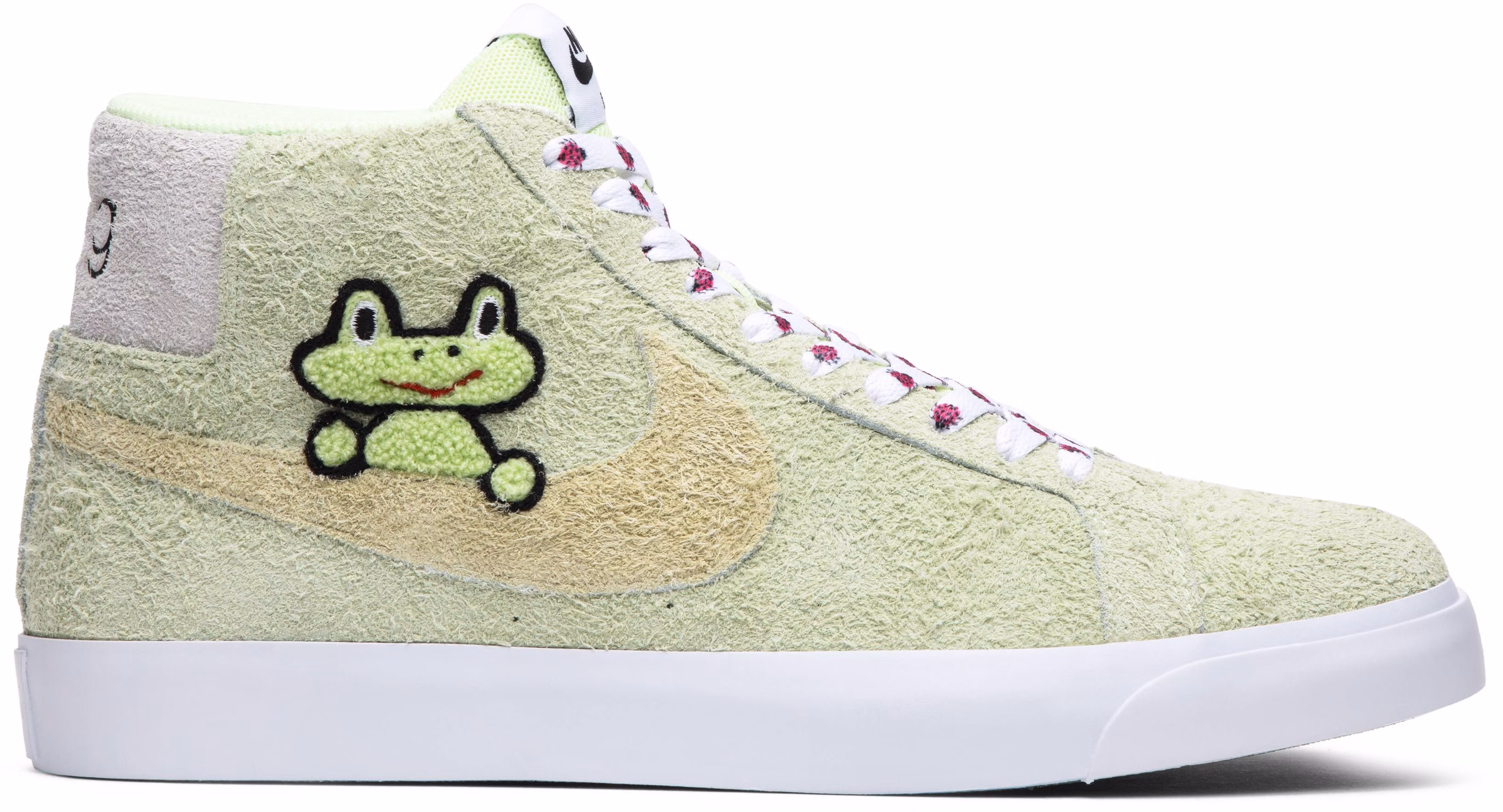 Nike sb x frog skateboard hotsell