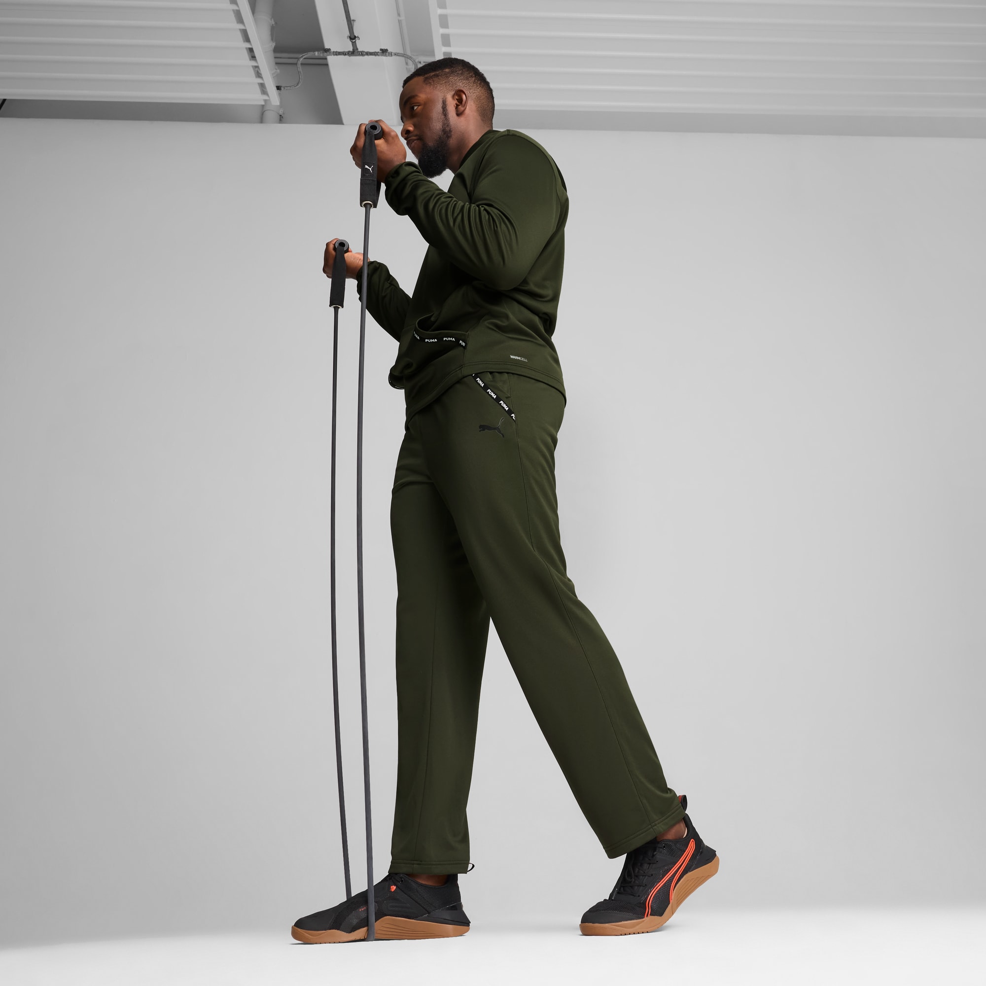 Lookbook Sepatu Latihan Fuse 3.0 378107-09