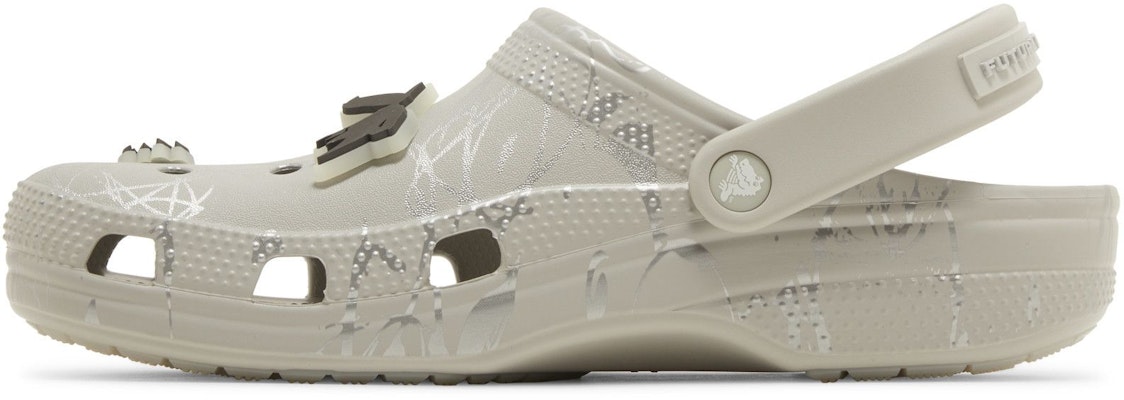 Futura Laboratories x Crocs Classic Clog 'Pearl White' 209622-101 Lookbook Futura Laboratories x Crocs Classic Clog 'Pearl White' 209622-101