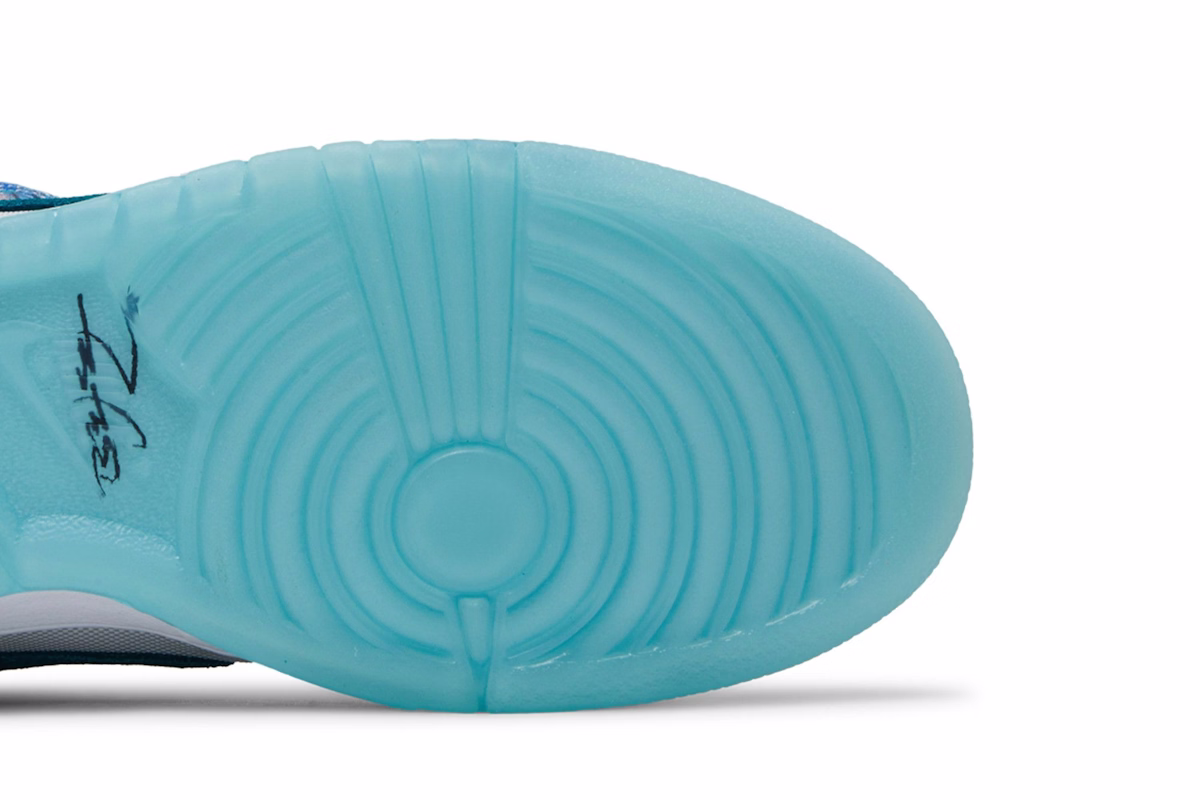 Futura Laboratories x Nike Dunk Low SB 'Bleached Aqua'