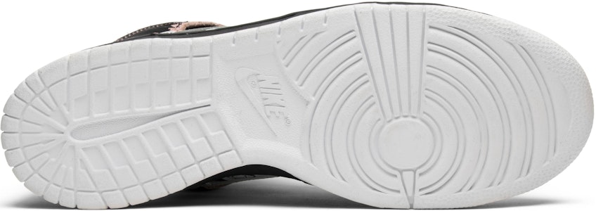 Futura x UNKLE x Nike SB 高筒籃球鞋 'Unkle' 305050-013 Shop Futura x UNKLE x Nike SB 高筒籃球鞋 'Unkle' 305050-013