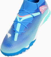 Zapatillas de Entrenamiento Fútbol Future 7 Pro Cage Soccer. 107923-01 Details for Zapatillas de Entrenamiento Fútbol Future 7 Pro Cage Soccer. 107923-01