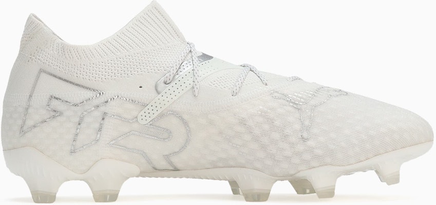 Future 7 Ultimate FG/AG Soccer Cleats 107916-04 Sizing Future 7 Ultimate FG/AG Soccer Cleats 107916-04