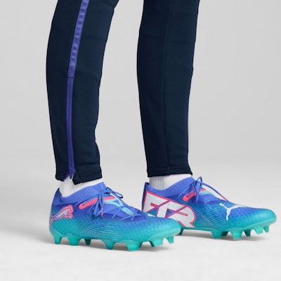 Botines de Fútbol Future 7 Ultimate Low FG/AG. 107919-01 Order Botines de Fútbol Future 7 Ultimate Low FG/AG. 107919-01