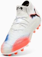 Future 8 Ultimate MG PUMA Putih/Hitam/PUMA Merah Menyala. 108584-01 Details for Future 8 Ultimate MG PUMA Putih/Hitam/PUMA Merah Menyala. 108584-01