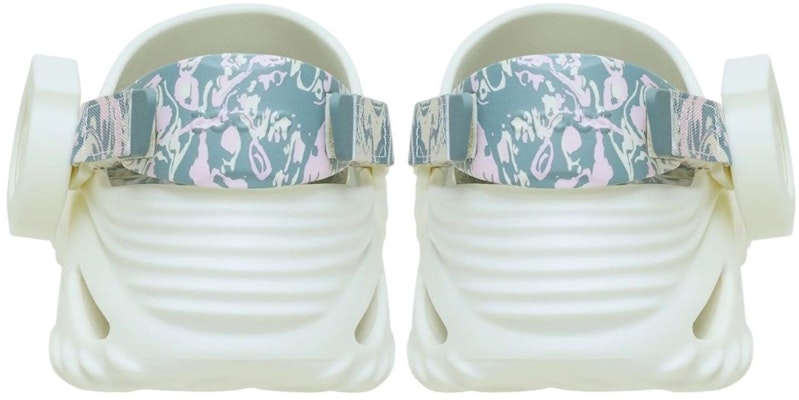 G-Shock x Crocs Echo Wave 'Glow in the Dark' 211790-90H Lookbook G-Shock x Crocs Echo Wave 'Glow in the Dark' 211790-90H