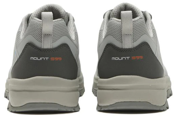 G.T Hawkins Mount 599 Low 2 Sneakers Kelabu Permukaan Licin G150203012 Lookbook G.T Hawkins Mount 599 Low 2 Sneakers Kelabu Permukaan Licin G150203012