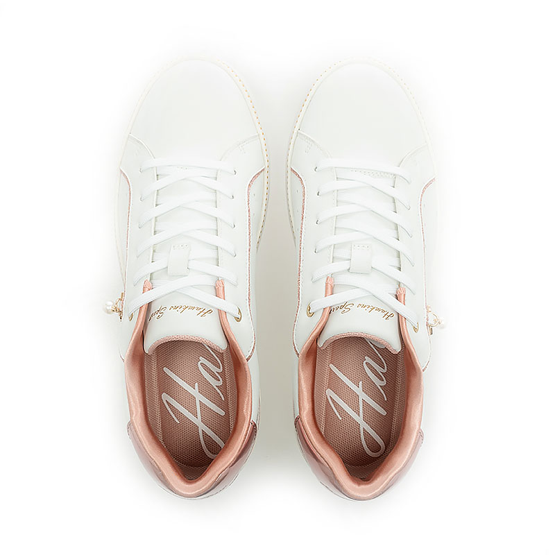 Cheap G.T Hawkins Nike Dahlia 5 白色简约运动鞋 G160304005